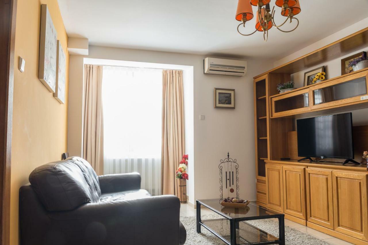 Maxxy Apartments Bukarest Eksteriør billede