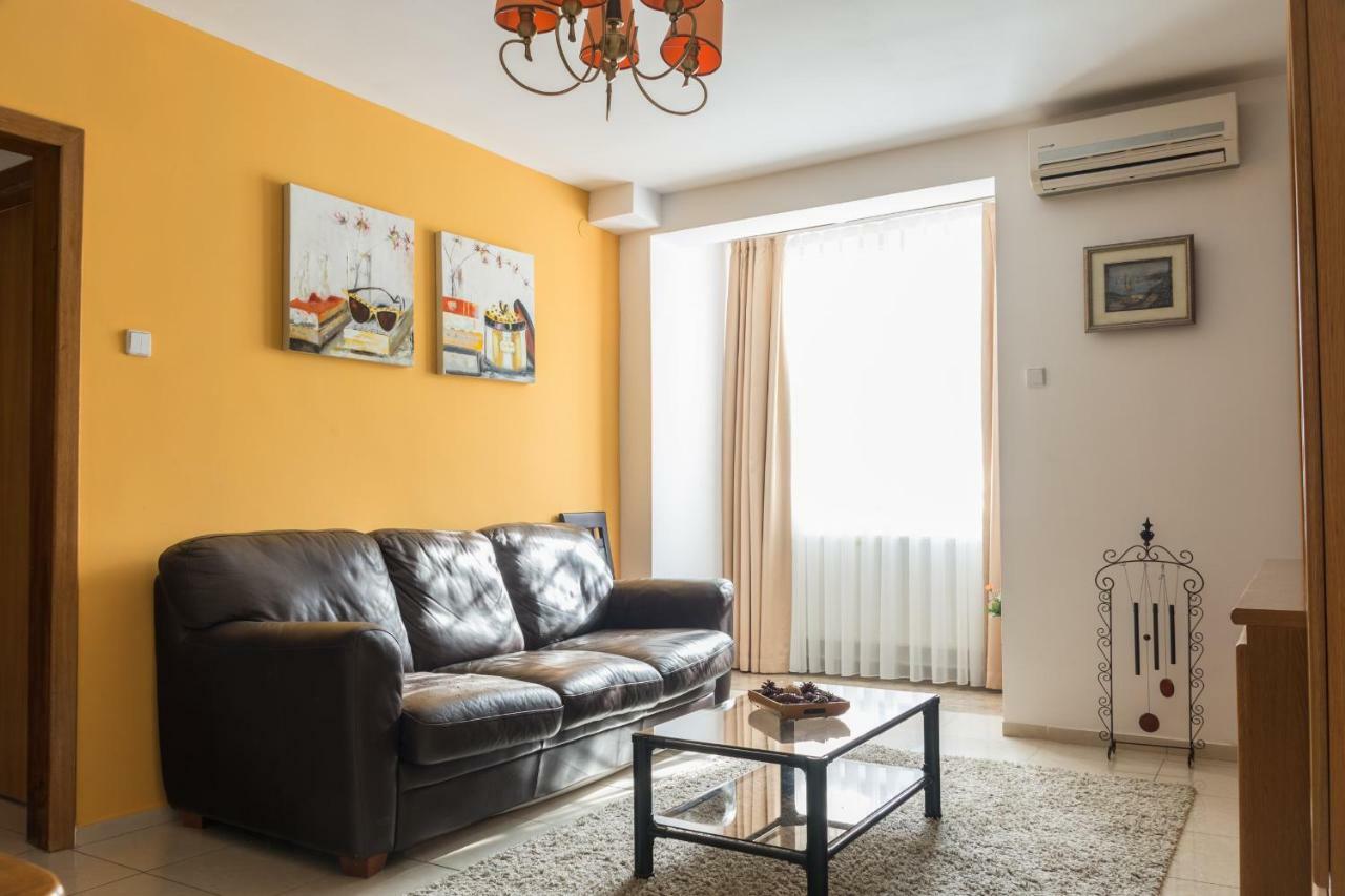 Maxxy Apartments Bukarest Eksteriør billede